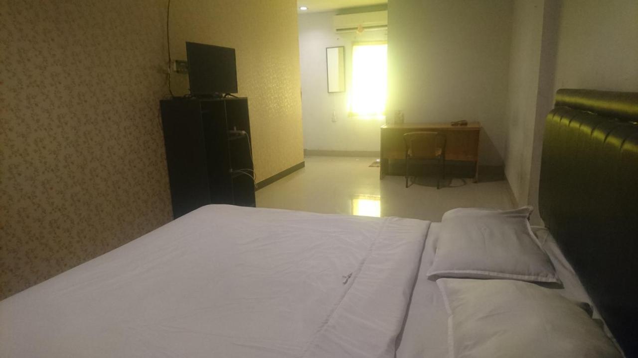 Sz Nine One Hotel Medan Luaran gambar
